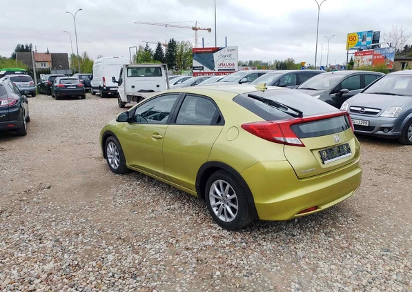 Honda Civic cena 29900 przebieg: 118000, rok produkcji 2012 z Białystok małe 596